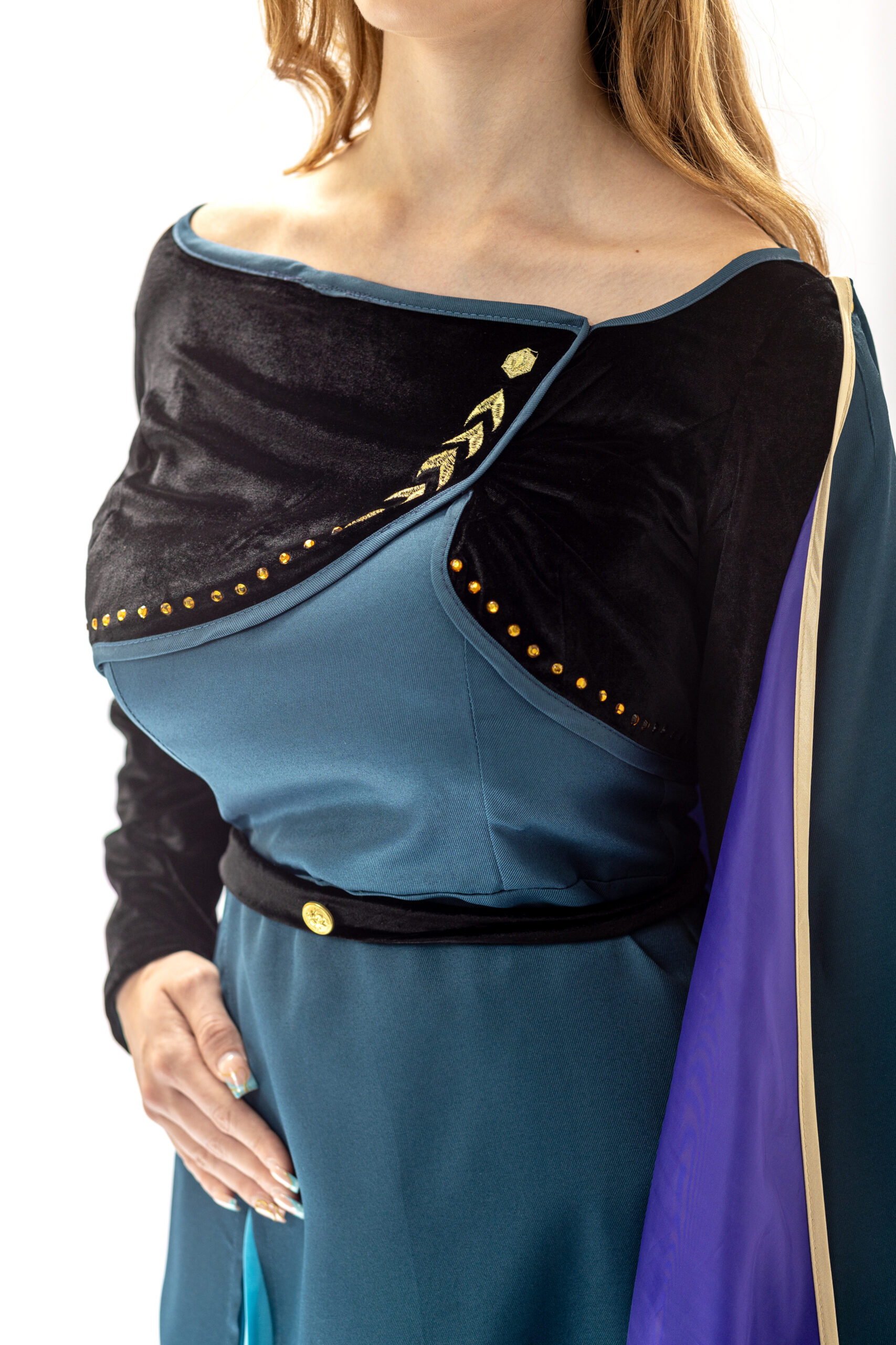 Mietkleidung_Anna_04-scaled